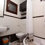 아파트 Apartment Albert 로비니
