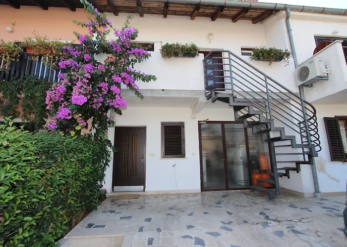 Apartamento Apartment Albert *